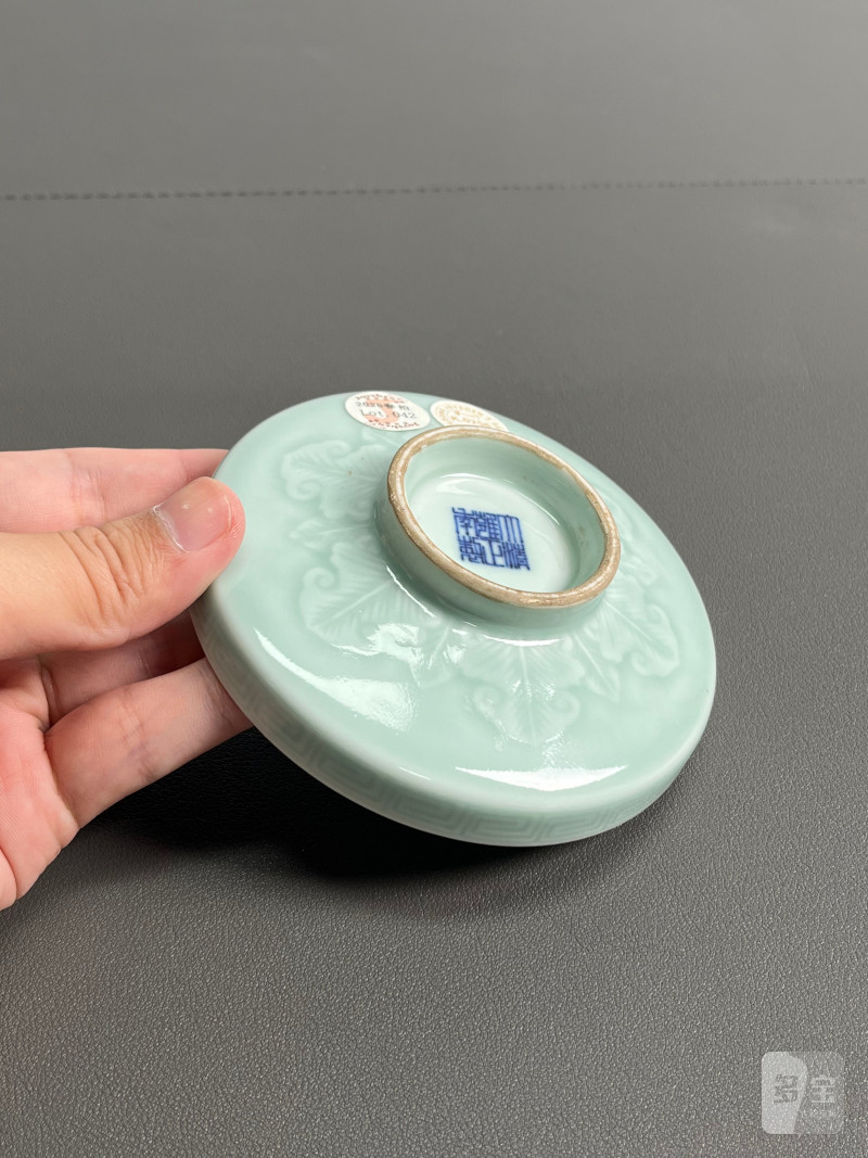 清晚期  粉青釉模印福禄镗锣洗 - 图12